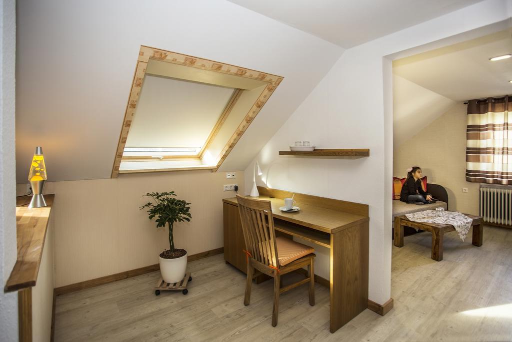 Boardinghouse Remchingen Baan Arun Apartment Luaran gambar